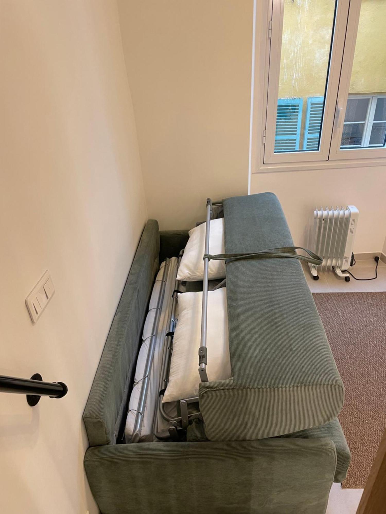 2 Pieces Dans Le Vieux - A 3 Min De La Et Du Celebre Cours Saleya Appartement *