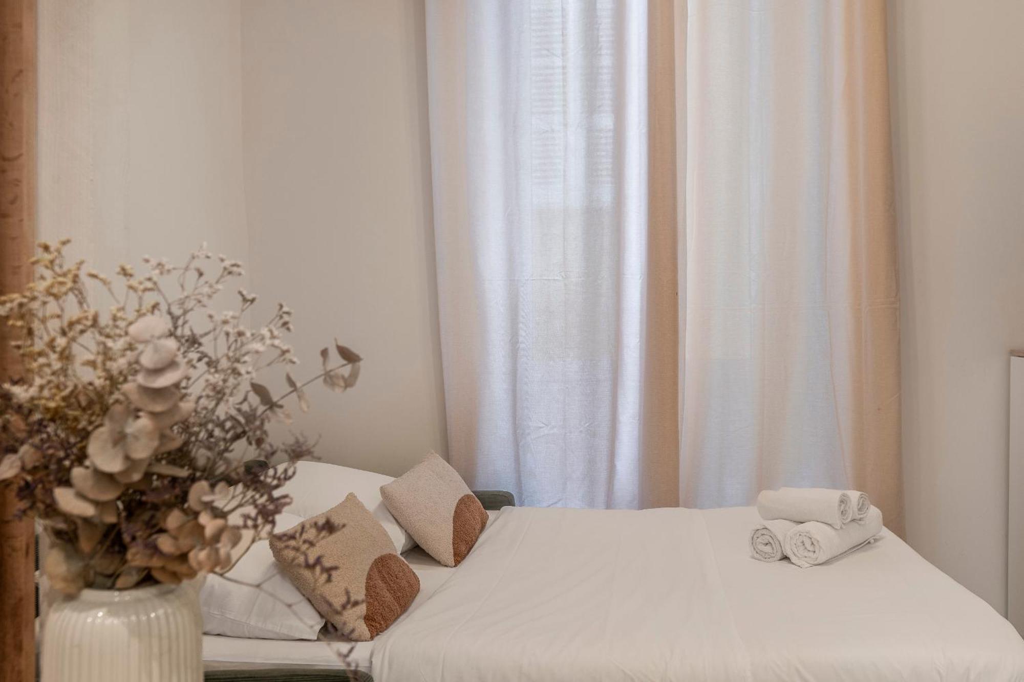 Appartement 2 Pieces Dans Le Vieux - A 3 Min De La Et Du Celebre Cours Saleya *