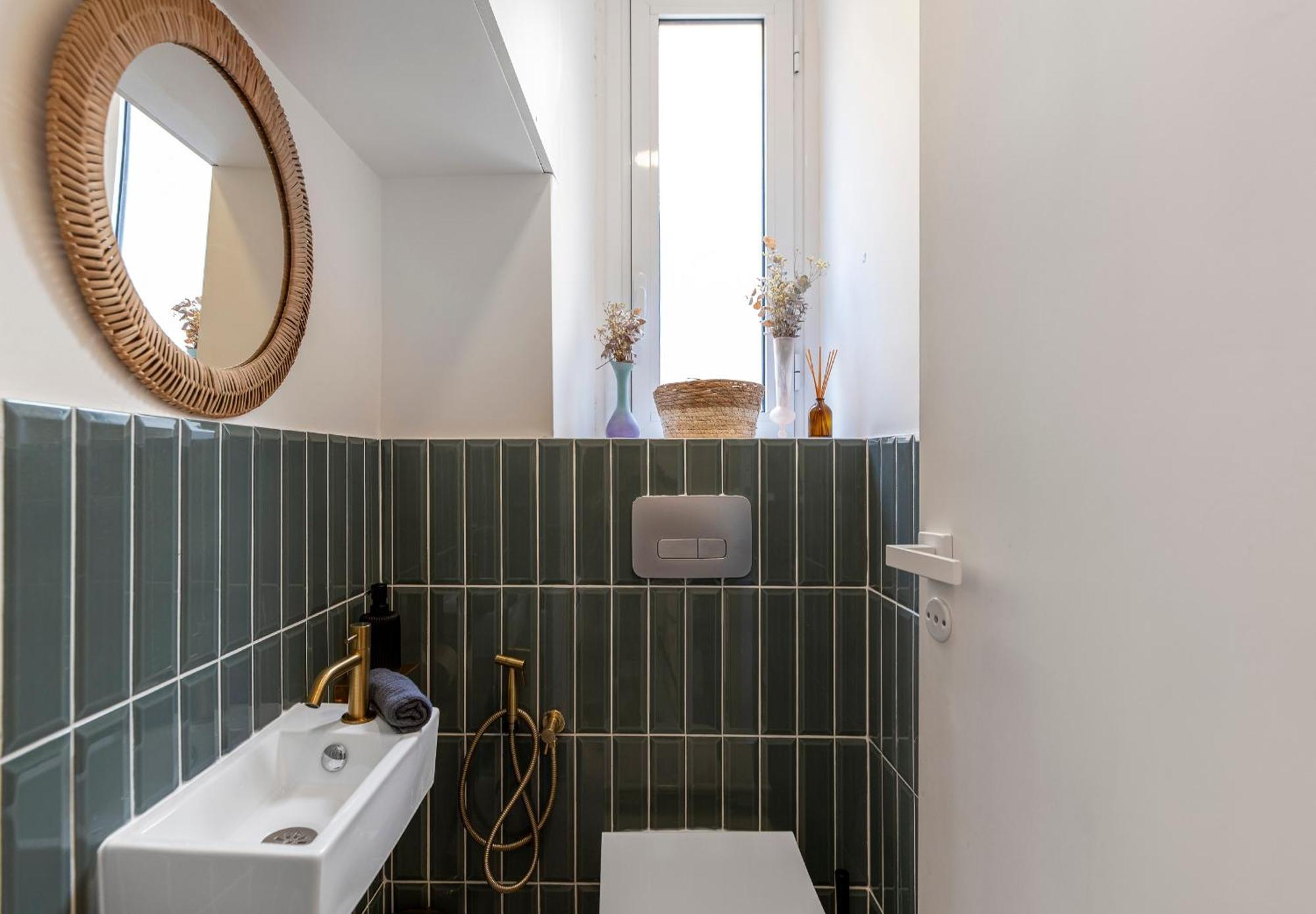 2 Pieces Dans Le Vieux - A 3 Min De La Et Du Celebre Cours Saleya Appartement *